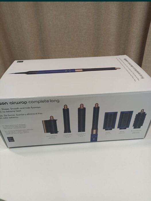 Продам Dyson фен новый