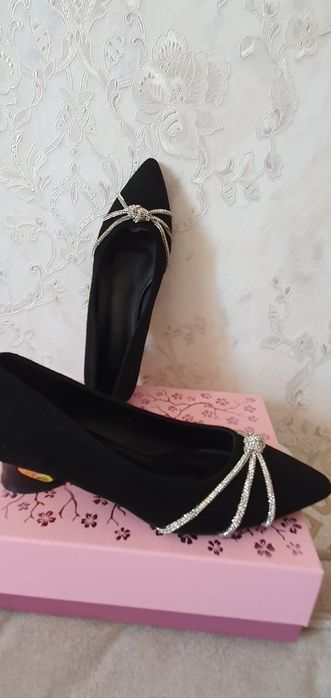 Туфли кожанные  коричневые стелька кожа, туфли замша , макасины кожа.