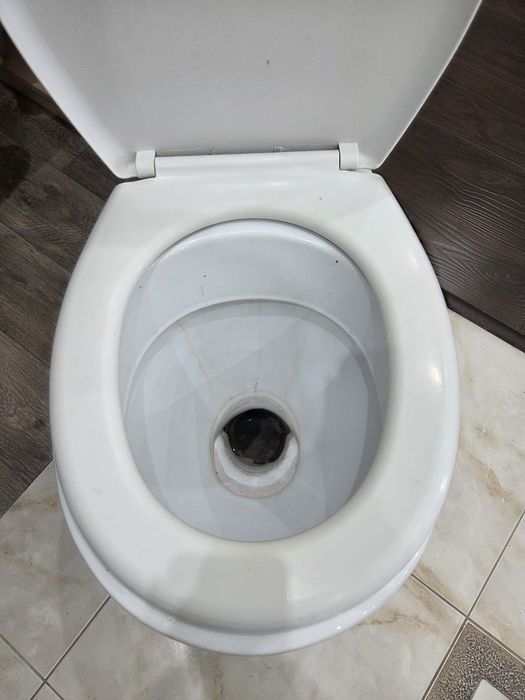 Продам унитаз б/ у