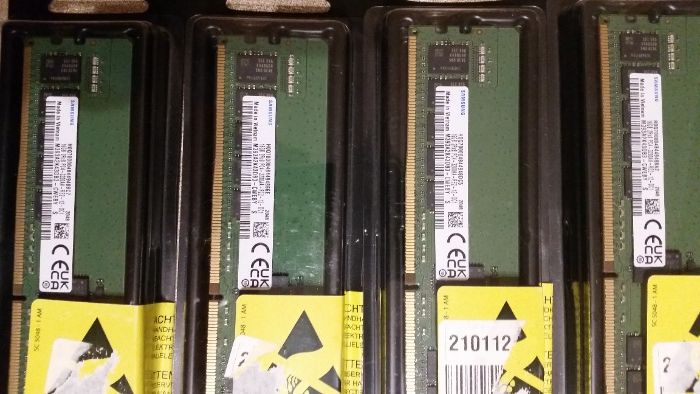 RAM памет Samsung 64GB (4×16GB) DDR4-3200 RDIMM ECC