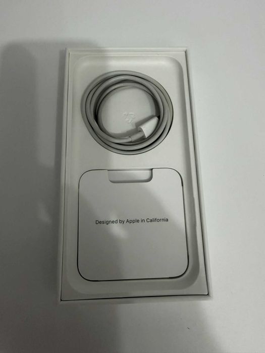 iPhone XR в отличном состоянии