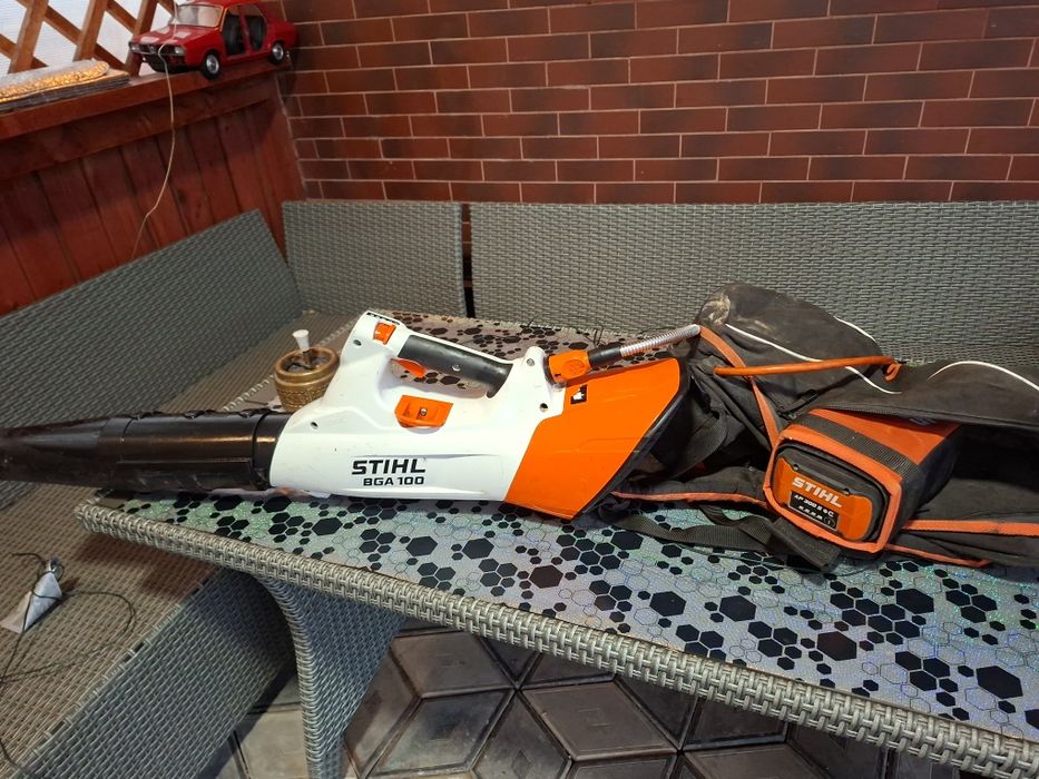 Suflanta Stihl BGA 100