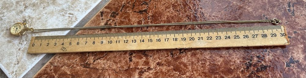 Винтидж дамски механичен часовник колие с рубин – мини часовник