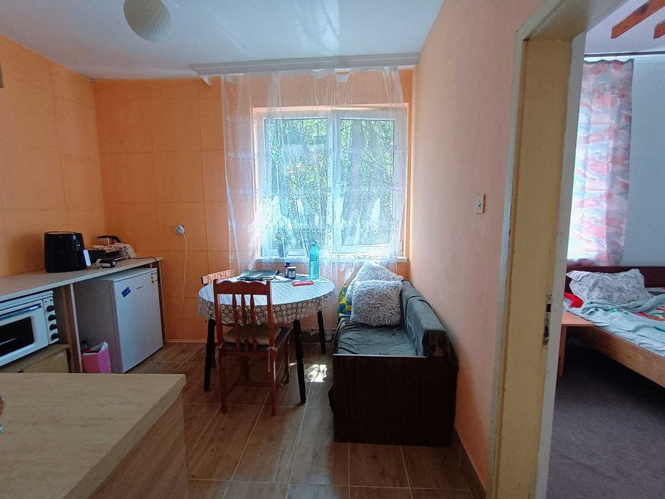 Дава се под наем Етаж от къща в Велико Търново, Акация - 70 кв.м за 255 € - Снимка #3