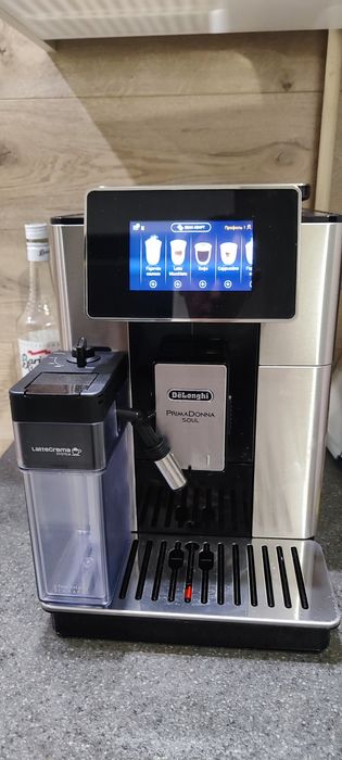 Кофемашина delondhi