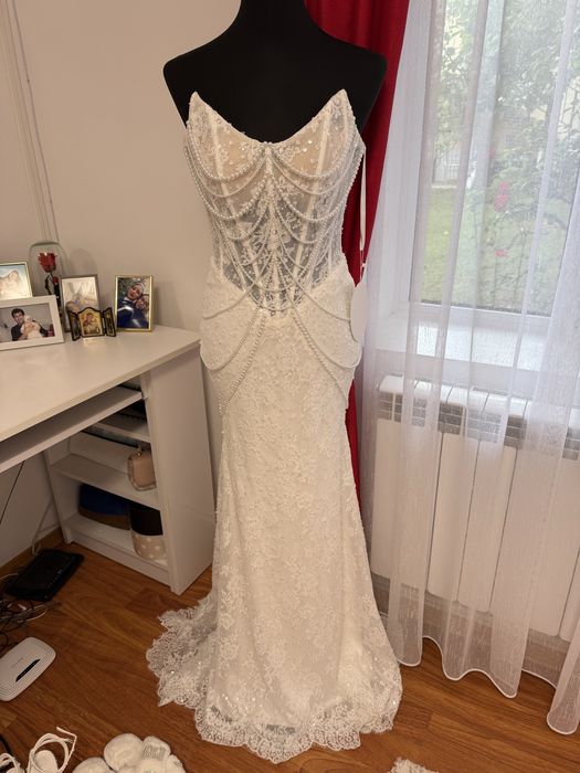 Vand rochie de mireasa La Novia