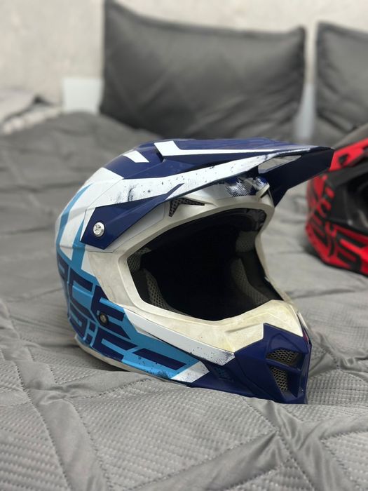 Шлем кросовый эндуро