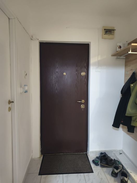 Închiriez micro apartament