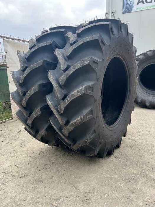 18.4-30 cu 16 pliuri cauciucuri noi marca PANTHER pentru tractor