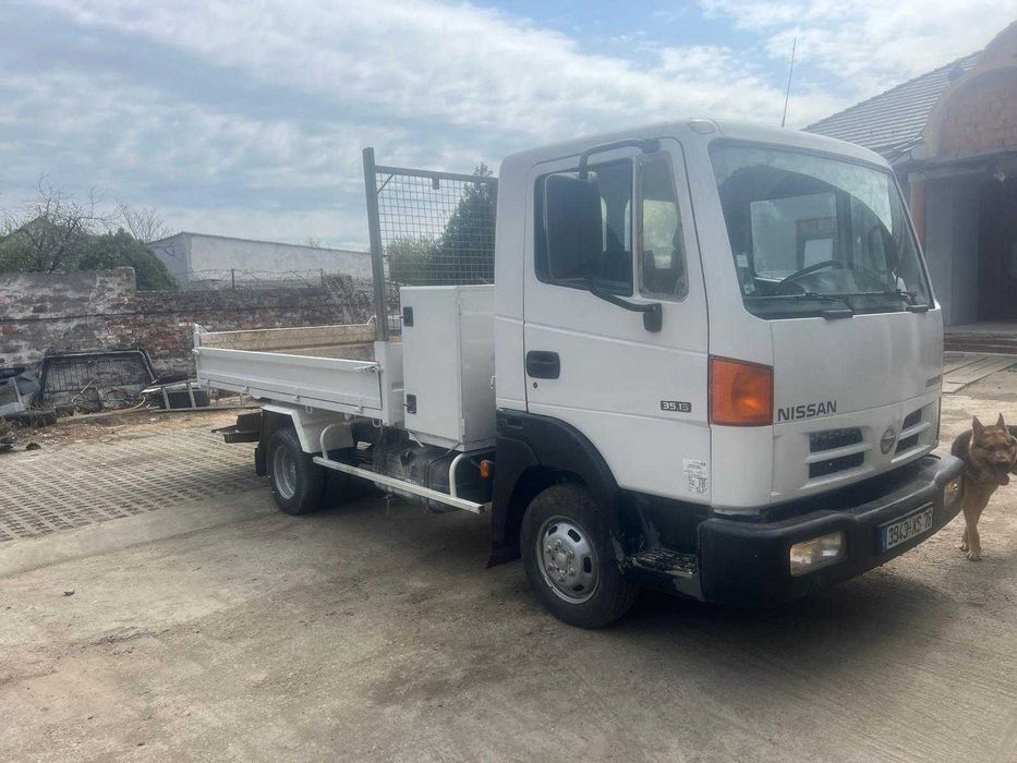Nissan Atleon 35-15 basculabil