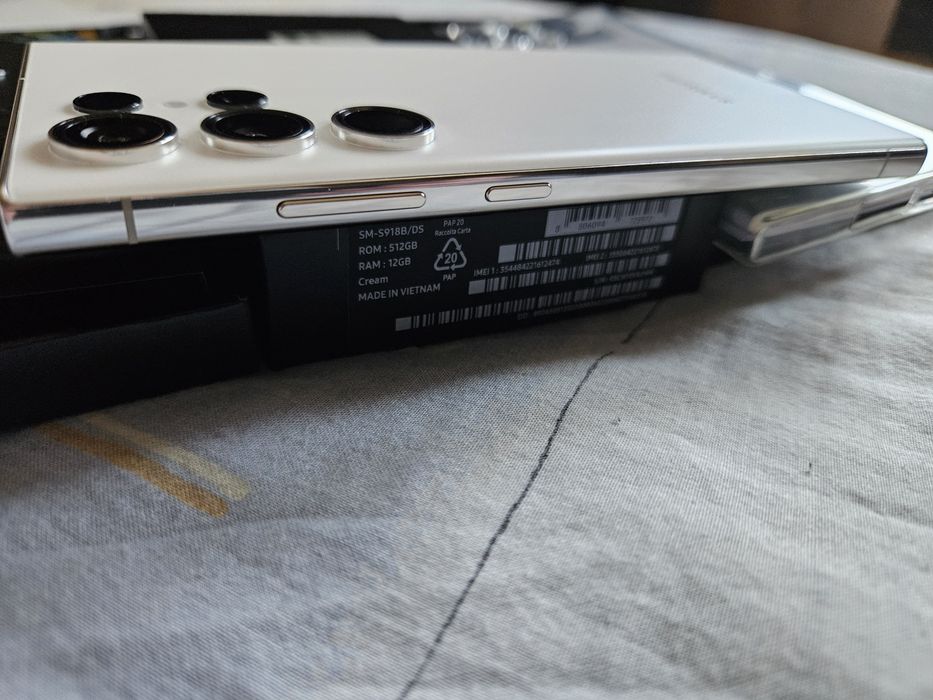 Samsung Galaxy S23 Ultra 12/512 Пълен  Комплект