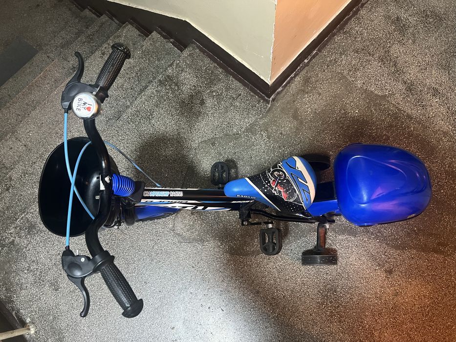 Bicicleta copii cu roti ajutatoare