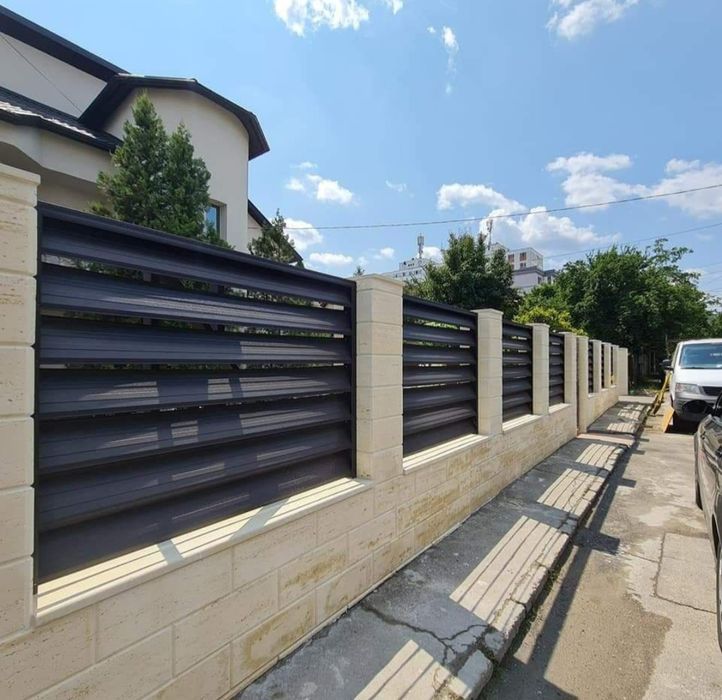 Garduri și porti la comanda