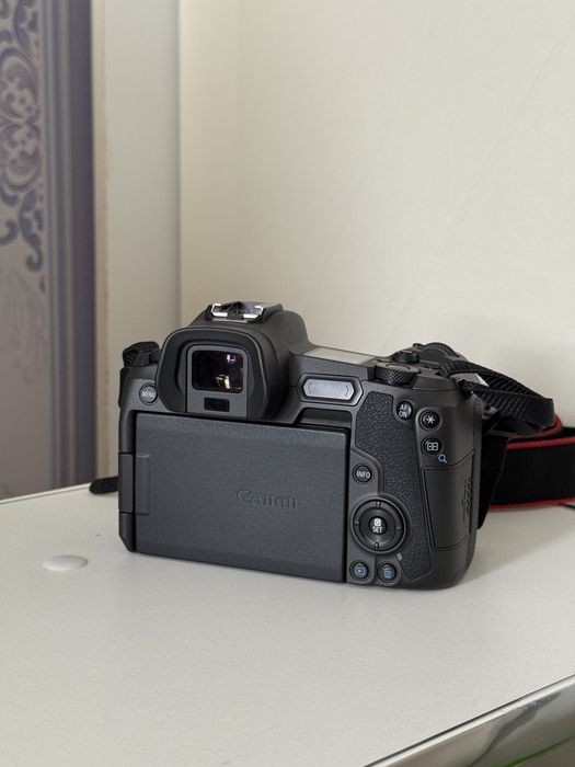 Canon R в идеальном состоянии