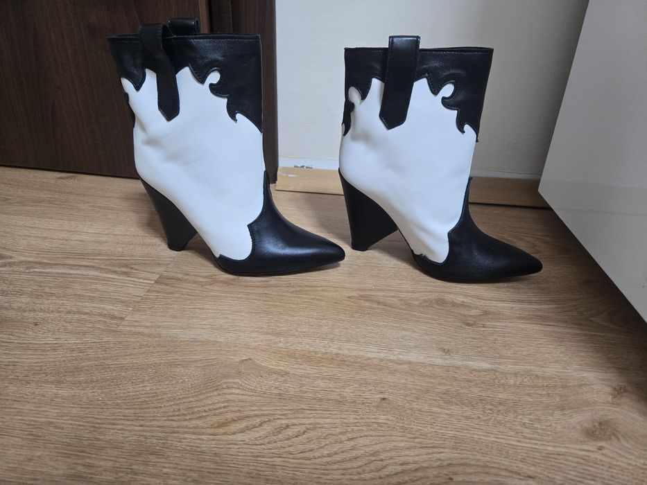 Identita дамски боти38