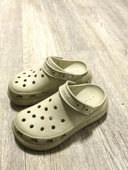 Продам Crocs 37 размер оригинал