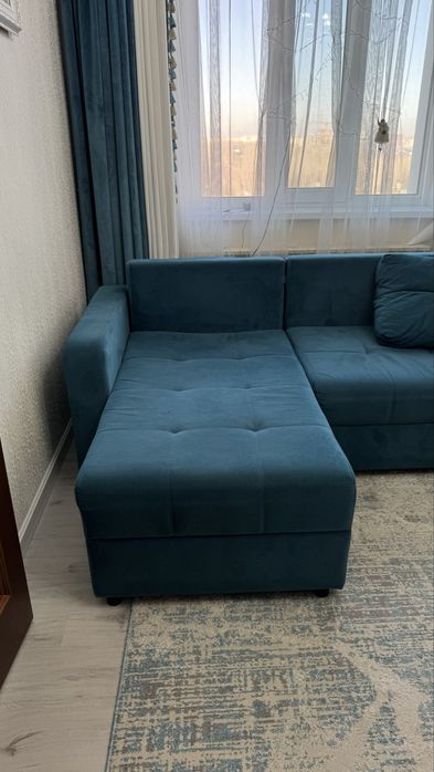 Диван, продаем срочно