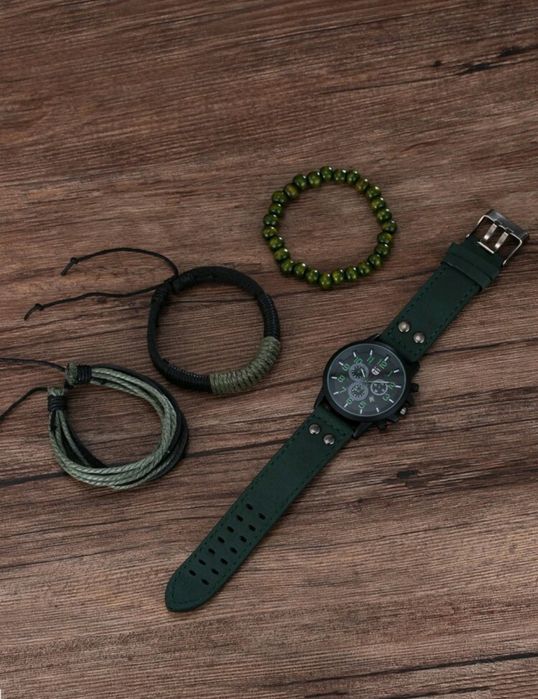 Ежедневен мъжки кварцов часовник с три гривни