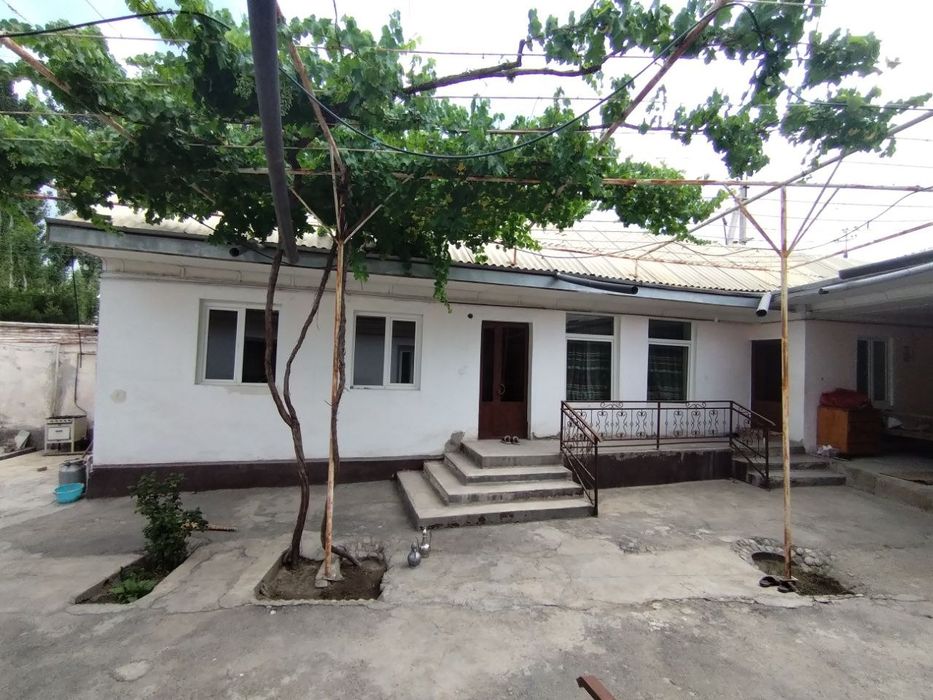 Срочно паст киргилида ховли уй сотилади