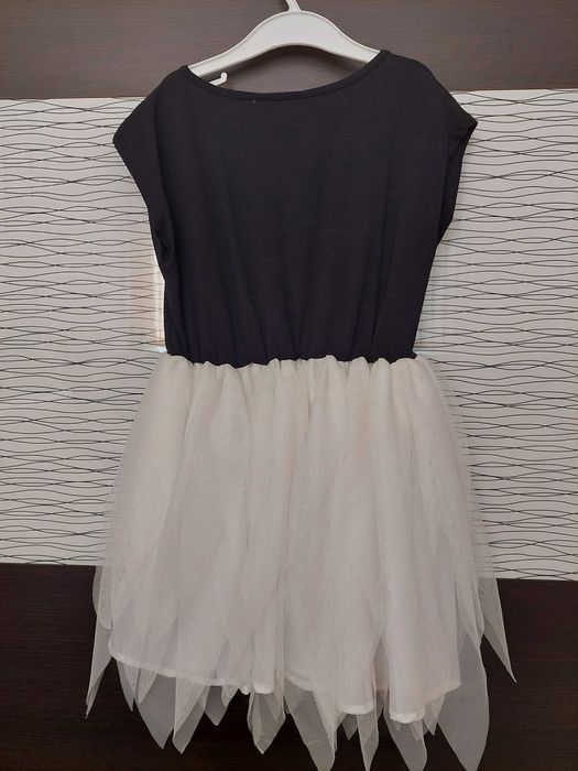 Рокля HM-122-128 размер,нова без етикет