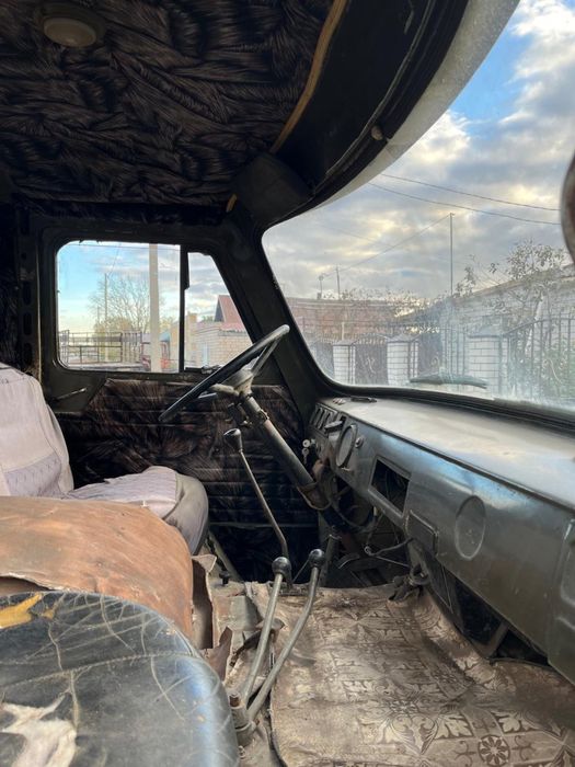 Продам УАЗ 3303 бортовой