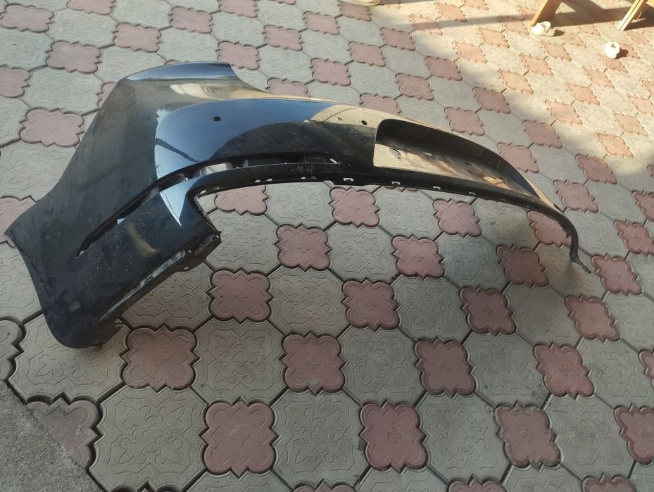 Продам бампер задний