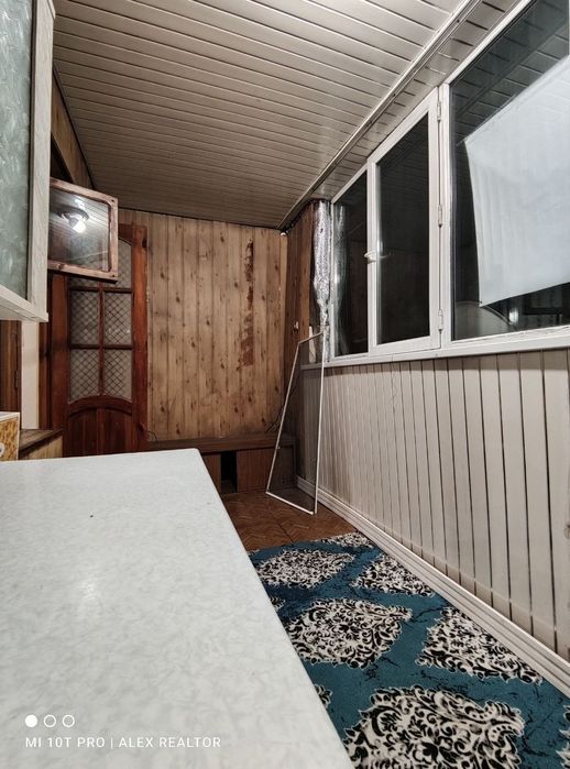 Продается.Янгихает,  Спутник 4 2/4/4 ипотека