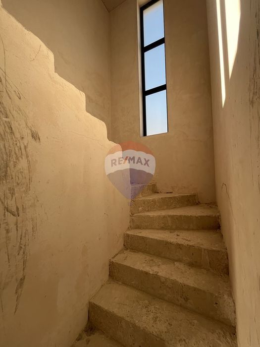 Двуетажна къща с морска панорама, м-ст Манастирски рид, гр. Варна ТМ