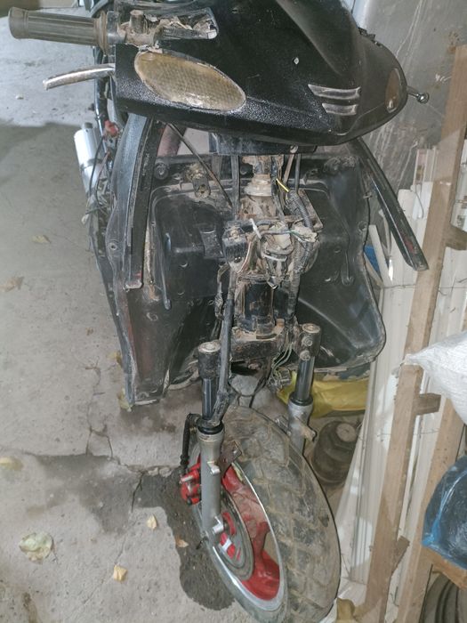 Продаётся срочно скутер кавасаки 2018 года.смотрите по фото.