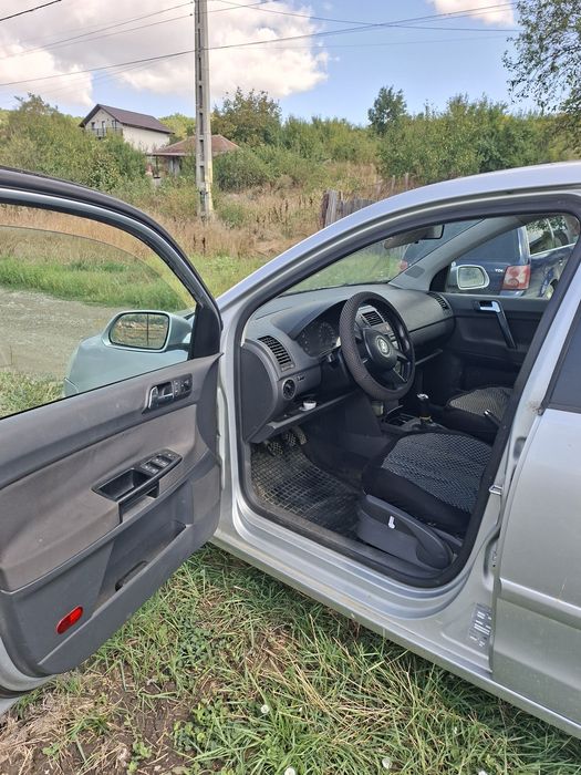 Vand vw polo,1.4,benzină