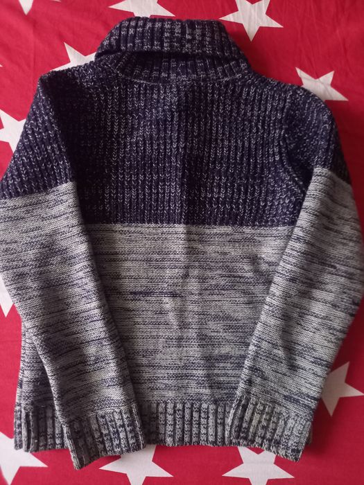 Pulover kiabi 9/10 ani