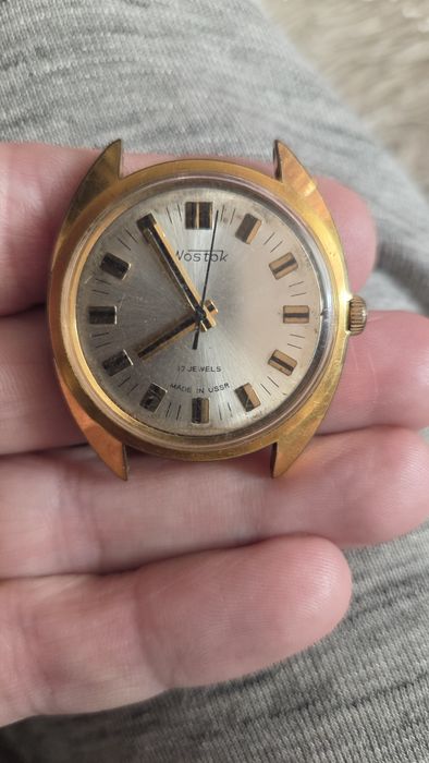 Продаю часы б/у разные