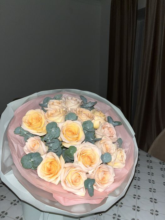 Букет цветов продается