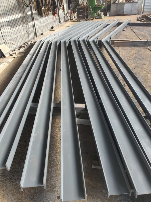 Vand ferme pentru acoperis si stalpi metalice