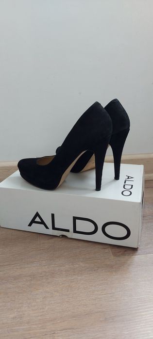 Замшевые туфли Aldo 39р.