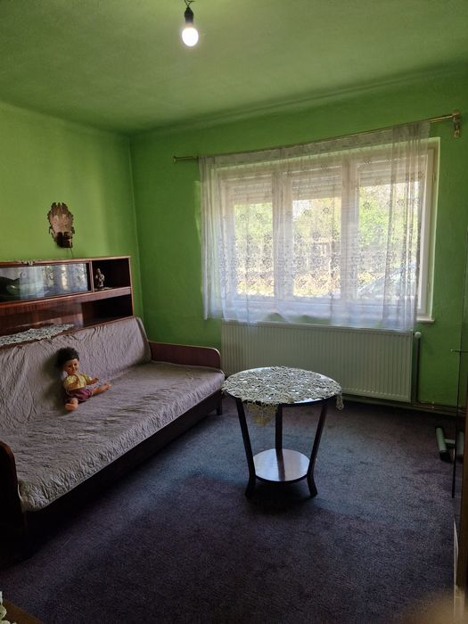 Casă de vânzare cu teren la Miercurea Nirajului