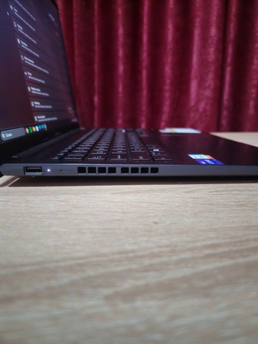 Laptop ASUS VivoBook 16