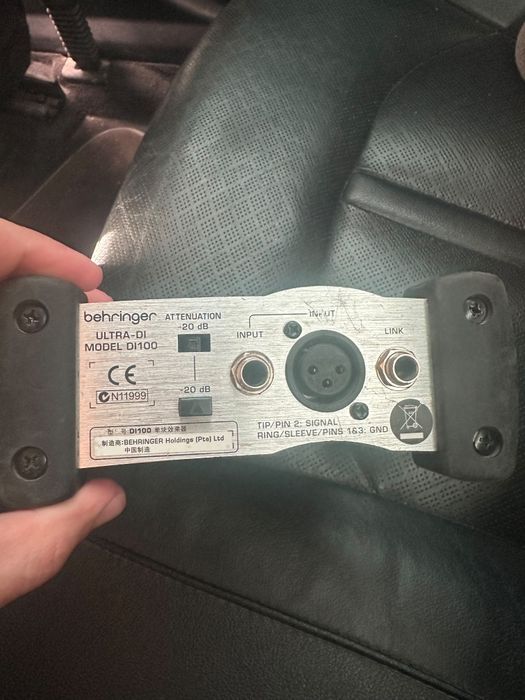 шнуровой микрофон Shure дибокс Behringer