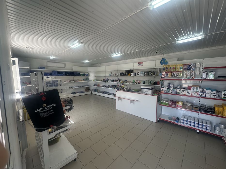 Продам дом и магазин