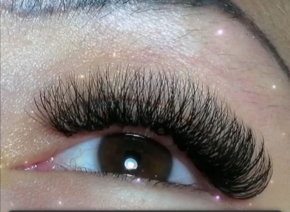 Наращивание ресниц Мега объем за 7000тг
