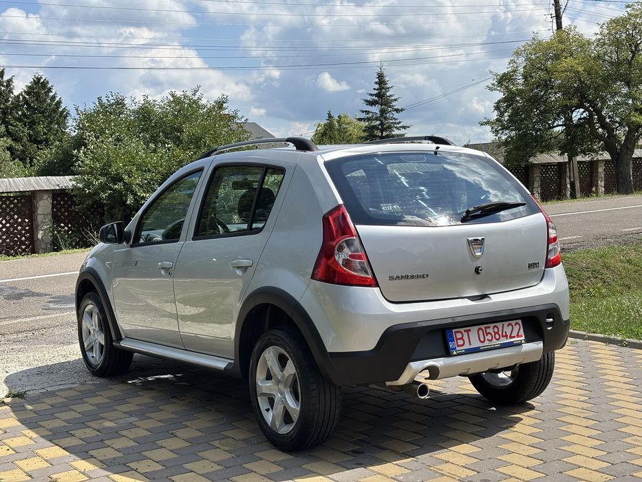 Dacia Sandero Stepway 2012 1.5 dci 90 cp | Germania