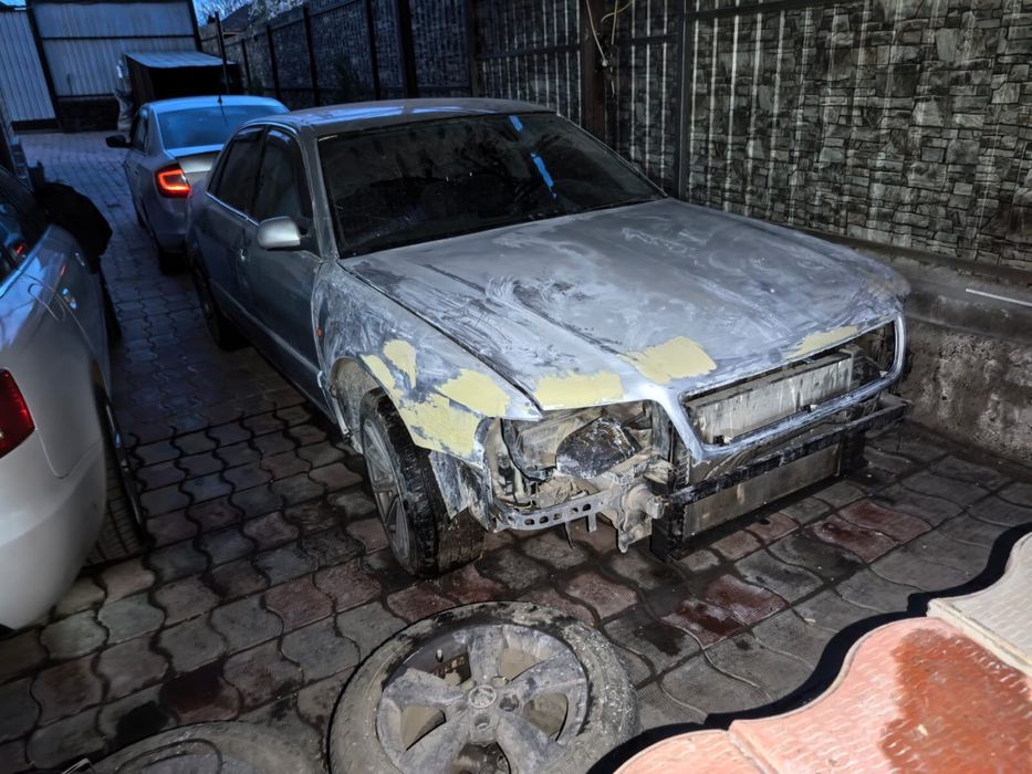 Продам Audi a8 3.7
