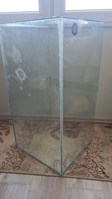 Стъклен аквариум