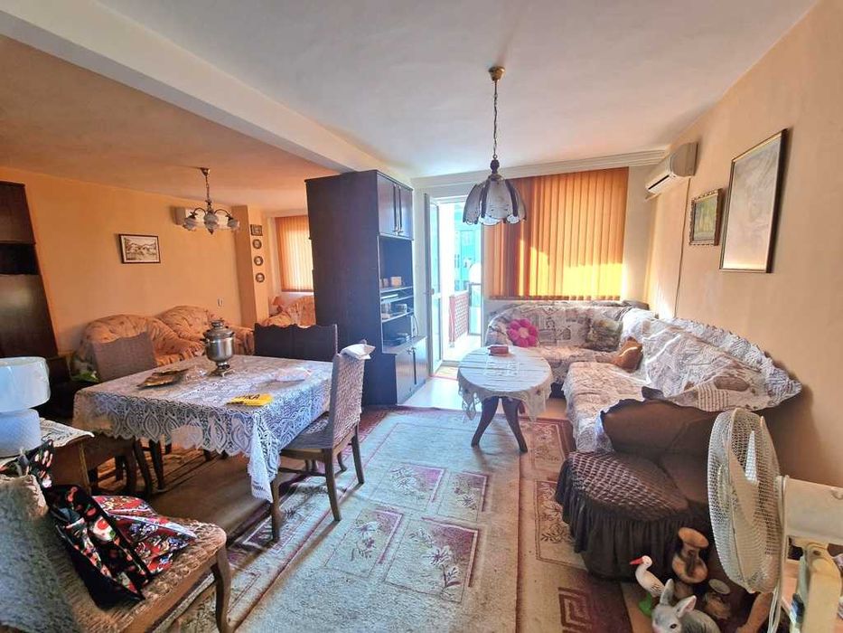 Продава се Тристаен апартамент в Благоевград, Широк център - 107 кв.м за 851 €/кв.м - Снимка #3