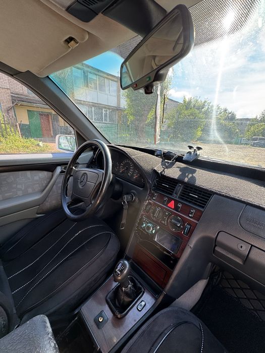 Продам Мерседес C230компрессор