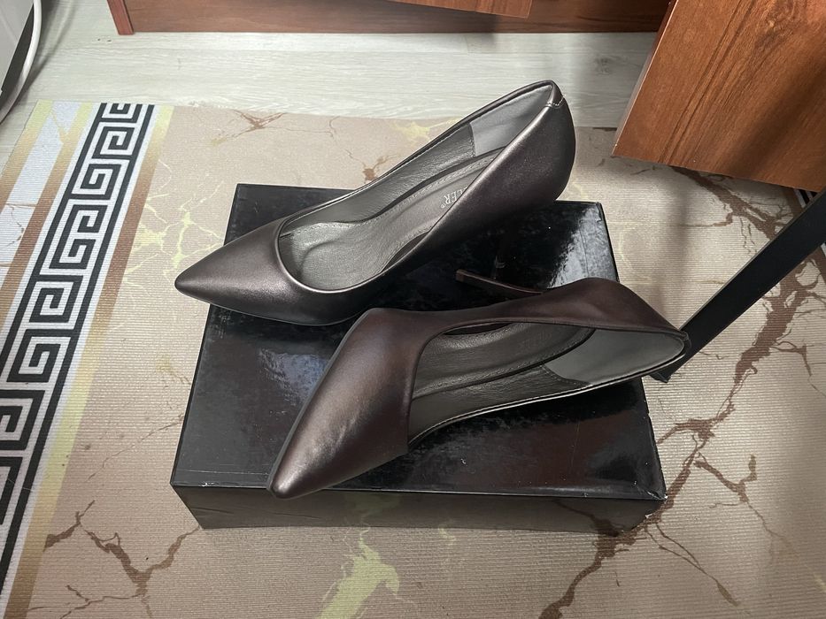 Женская обувь