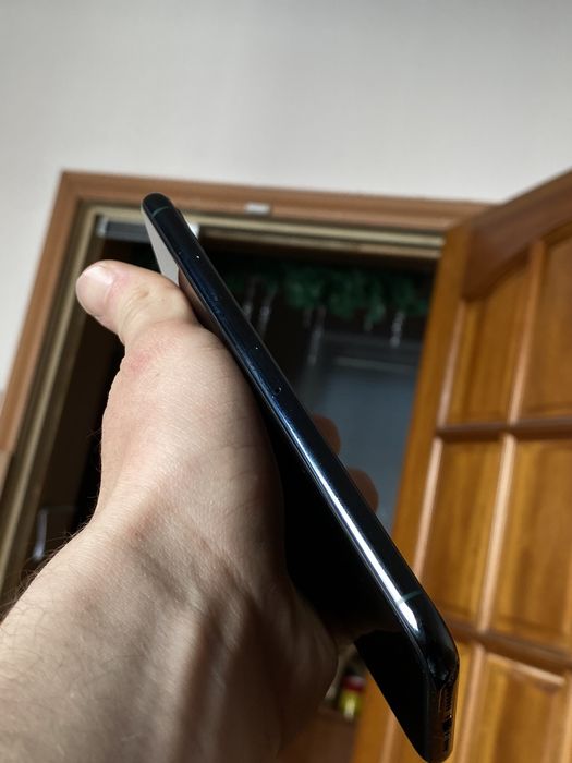 iPhone 11 pro max 256гб 68%