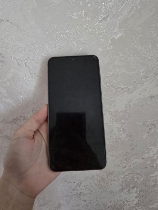 Продаю срочно самсунг с23+