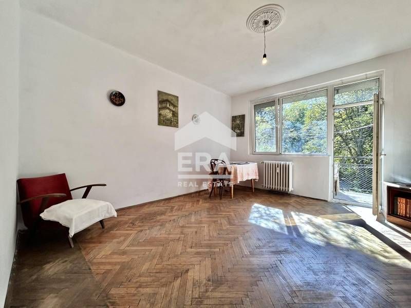 Продава се Тристаен апартамент в София, Яворов - 110 кв.м за 3810 €/кв.м - Снимка #9