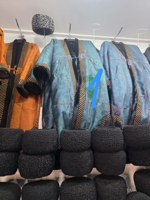 Туркман чопон сотилади